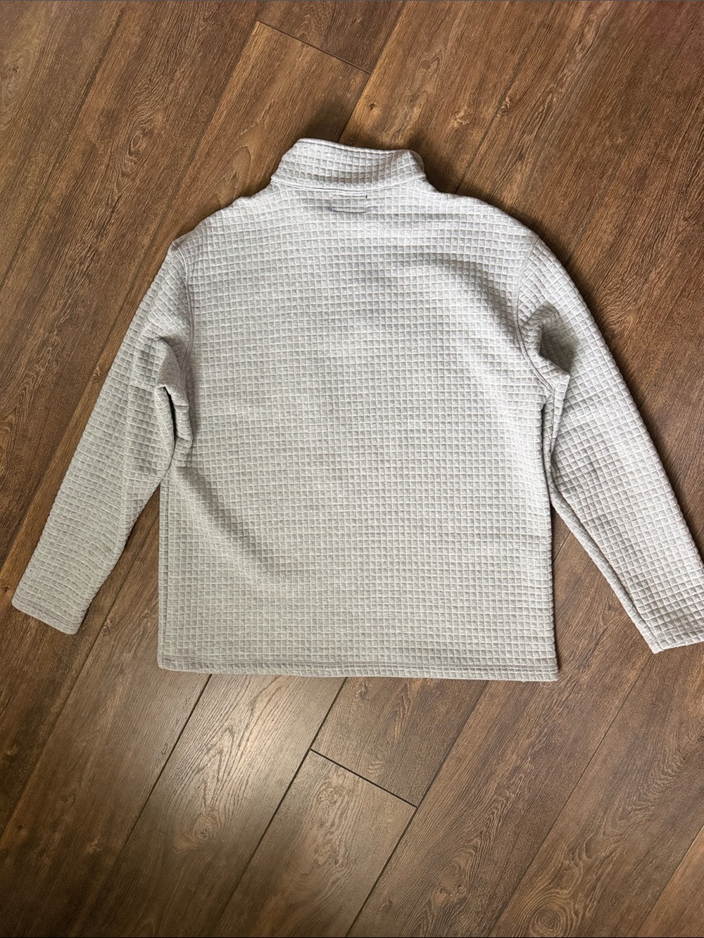 Properly Tied Delta Pullover, Size L - Picture 4 of 4